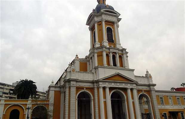 Iglesias Católicas En Linn
